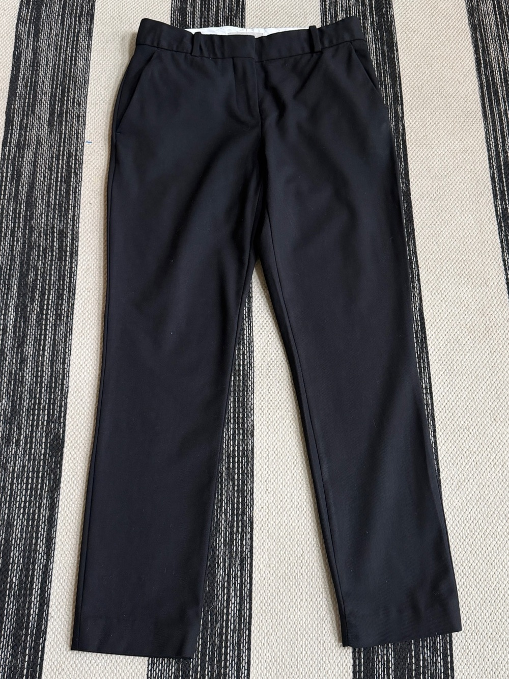Everlane Women's Wool Blend Black Dress Pants‎ - Slim Tailored Style Size 2